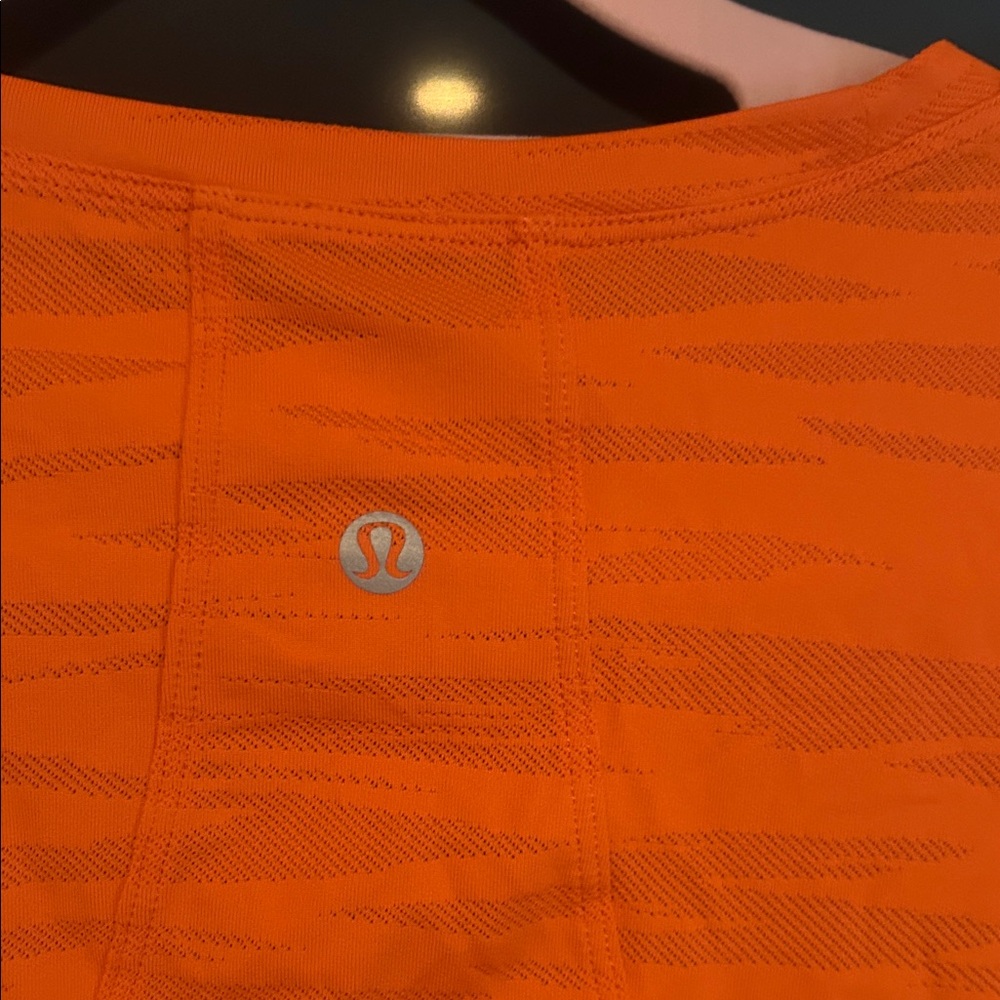 Lululemon Dark Orange Long Sleeve Crop Women's Top with pattern - Picture 2 of 8